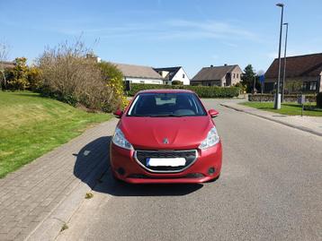 Peugeot 208/1.2i/Airco/Navi/Cruise beschikbaar voor biedingen