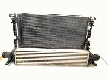 RADIATEUR EAU compleet Audi A4 (B9) (8W0121003C), Utilisé, Audi