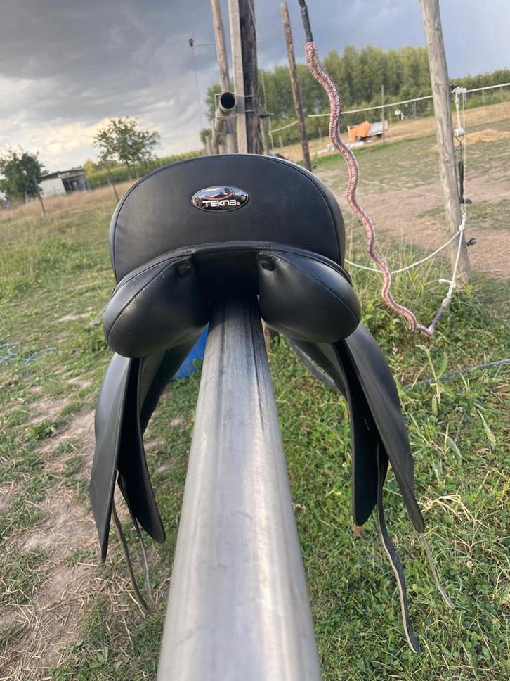 Tekna dressuurzadel, Dieren en Toebehoren, Paarden en Pony's | Zadels, Zo goed als nieuw, Ophalen