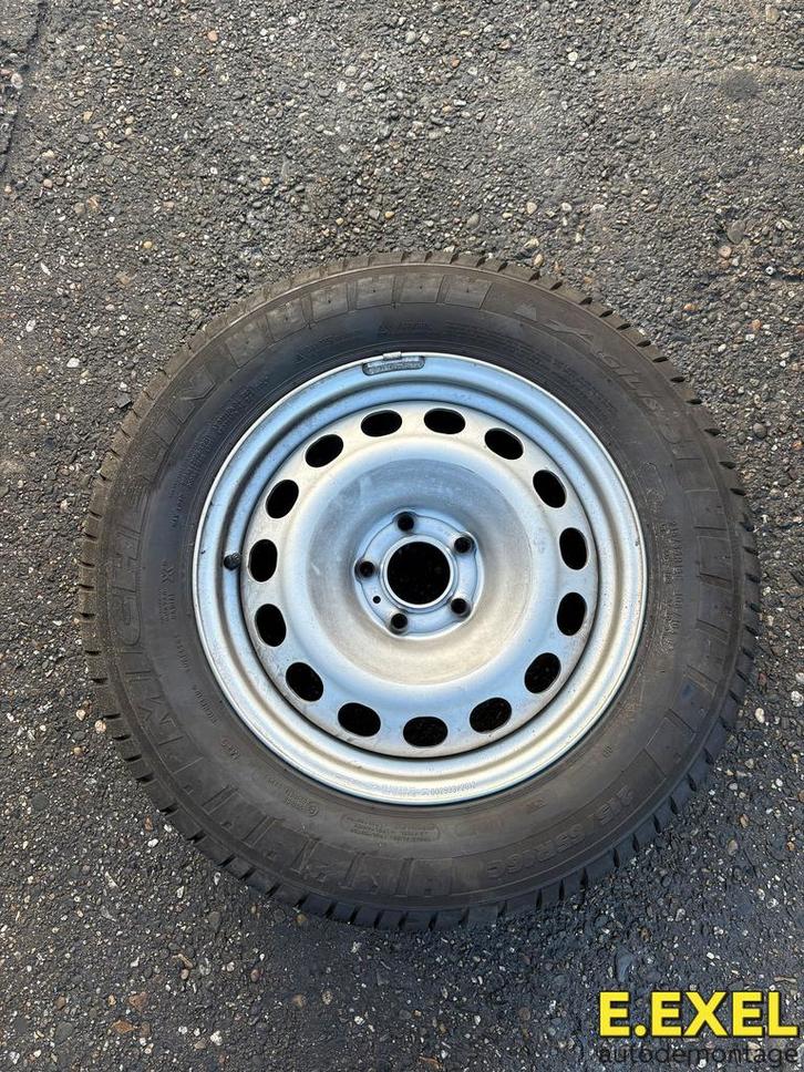 Band + Velg Citroen Jumpy 2020 9851921877 215/65R16C, Auto-onderdelen, Banden en Velgen, Band(en), Personenwagen, Gebruikt, Ophalen of Verzenden