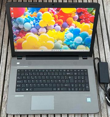 Mooie 17.3”Medion/ i3-5005U/8gb ram/256gb ssd/Win 11/Office/ beschikbaar voor biedingen