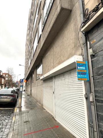 Garage te koop in Kortrijk beschikbaar voor biedingen