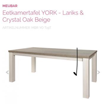 Eetkamer tafel beschikbaar voor biedingen