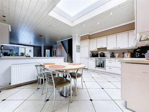 Maison à vendre à Luingne, 4 chambres, Immo, Huizen en Appartementen te koop, Vrijstaande woning, D