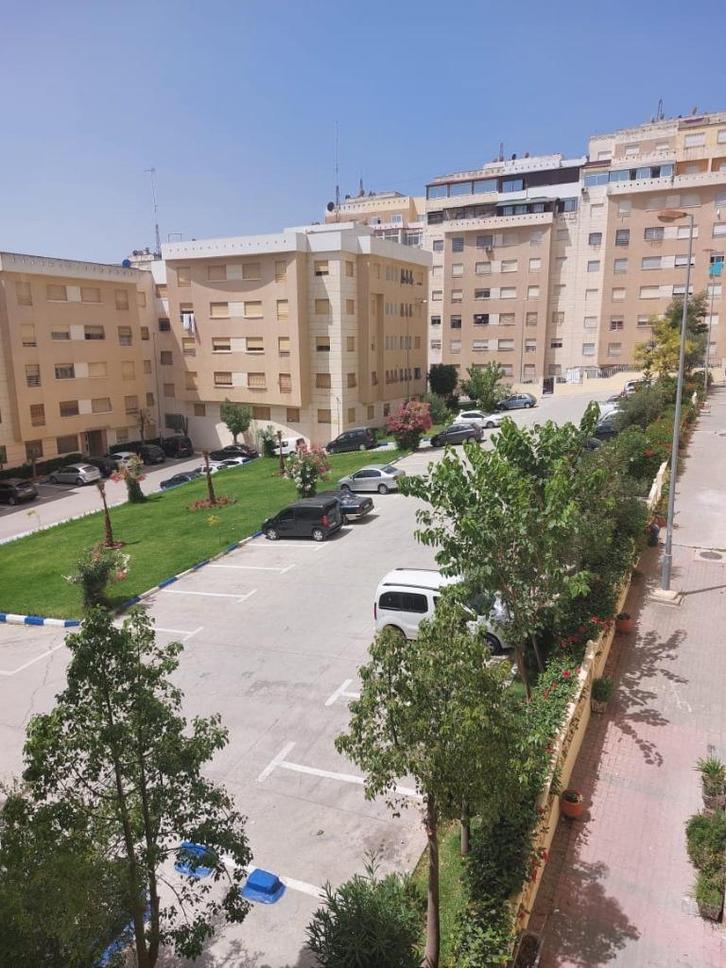 TANGER Korte en lange termijn verhuur appartement met 2 slaa, Immo, Buitenland, Buiten Europa, Appartement, Stad