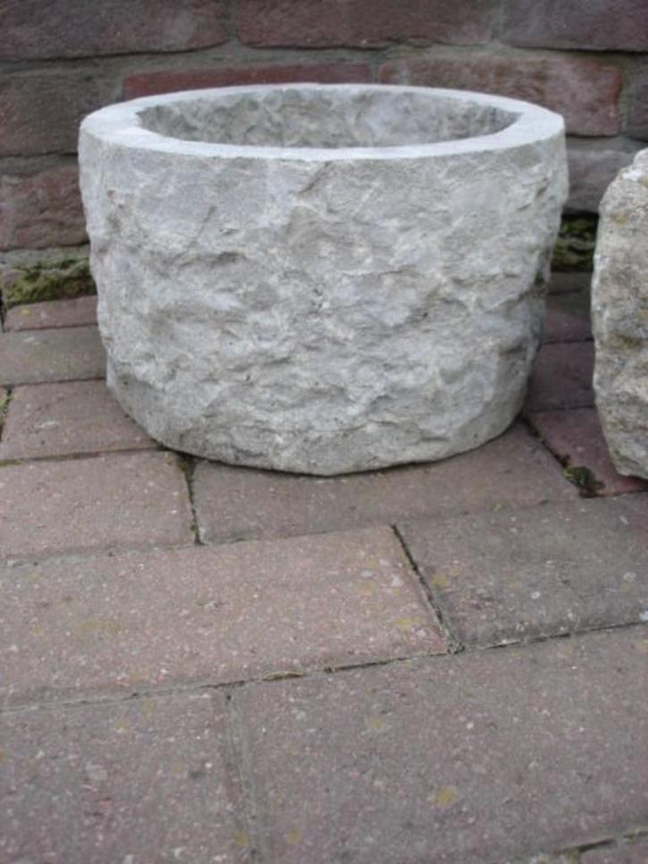plantenbak, ronde blauwe stenen bak, goede keuze!, Tuin en Terras, Bloembakken en Plantenbakken, Gebruikt, Steen, Binnen, Balkon