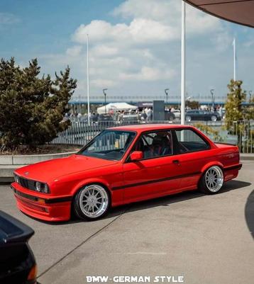 Recherche bmw e30 