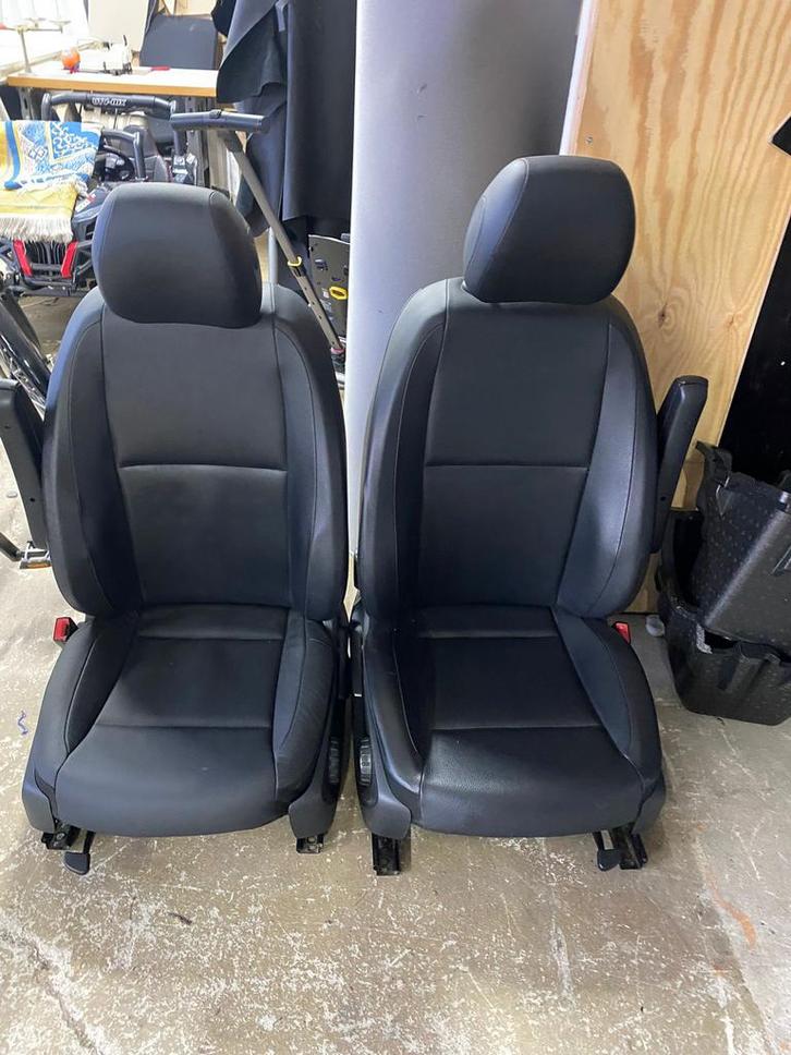 Originele Mercedes Vito W447 Lederen Comfortstoelen, Auto-onderdelen, Interieur en Bekleding, Gebruikt, Ophalen