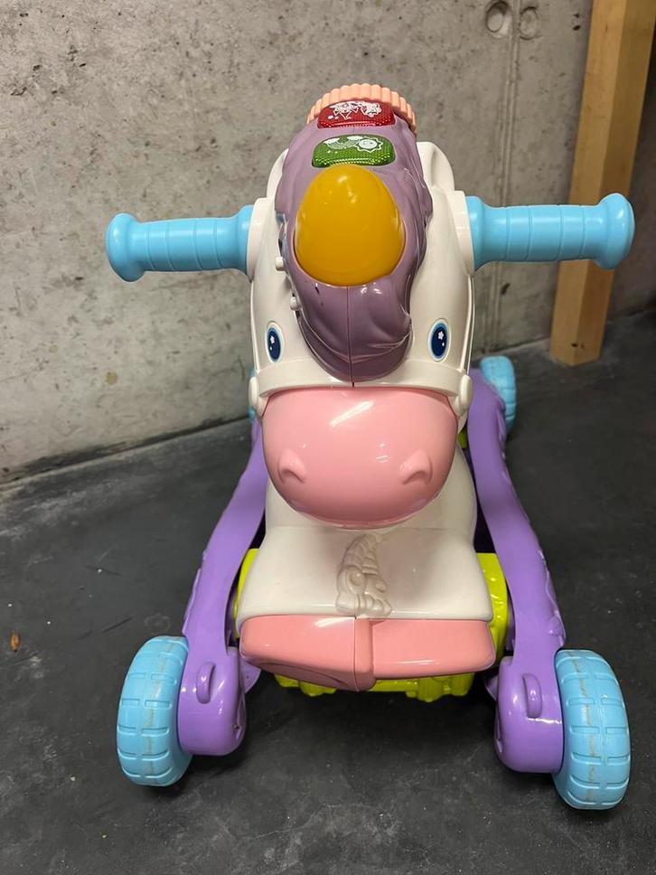 Vtech speel en loopwagentje eenhoorn met geluid en licht, Kinderen en Baby's, Speelgoed | Vtech, Zo goed als nieuw, Ophalen of Verzenden