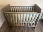 Baby bed, Kinderen en Baby's, Kinderkamer | Complete kinderkamers, Ophalen, Zo goed als nieuw