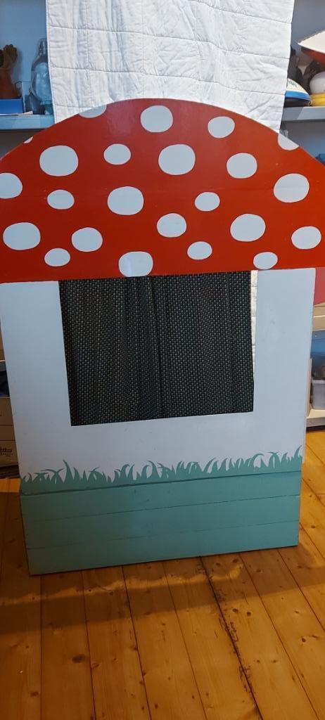 poppenkast paddestoel, Kinderen en Baby's, Speelgoed | Poppen, Gebruikt, Ophalen