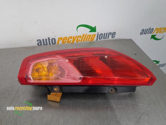 Feu arrière droit d'un Fiat Punto Grande, Autos : Pièces & Accessoires, Éclairage, Fiat, Utilisé, 3 mois de garantie
