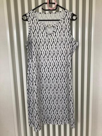 NIEUWE jurk, large. Perfecte staat, Kleding | Dames, Jurken, Maat 42/44 (L), Nieuw, Ophalen of Verzenden, Grijs