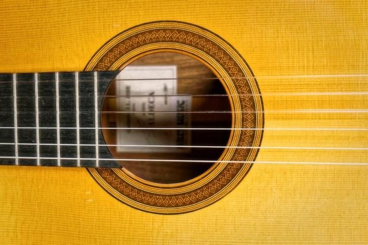 Classical Guitar - Luthier Jean Luc Joie -  Aldeca 2007, Muziek en Instrumenten, Snaarinstrumenten | Gitaren | Akoestisch, Zo goed als nieuw