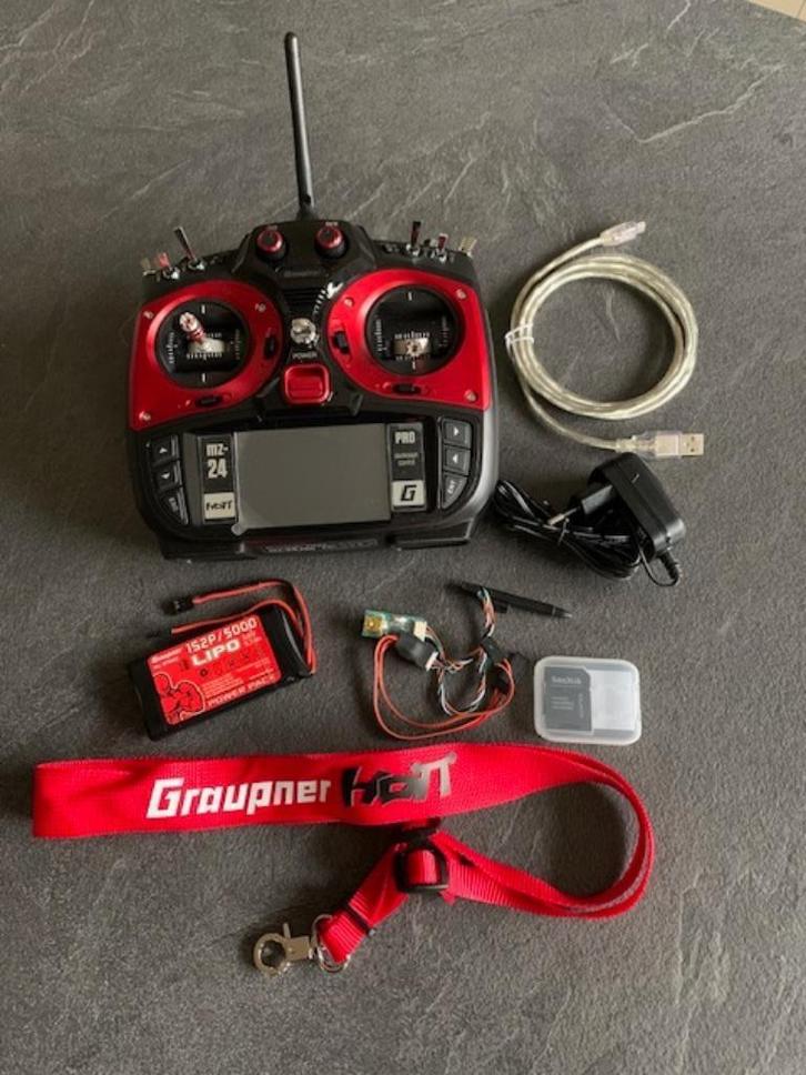 Graupner MZ-24 Pro – Hott 2.4 GHz – 12 kanaals radio, Hobby en Vrije tijd, Modelbouw | Radiografisch | Vliegtuigen, Zo goed als nieuw