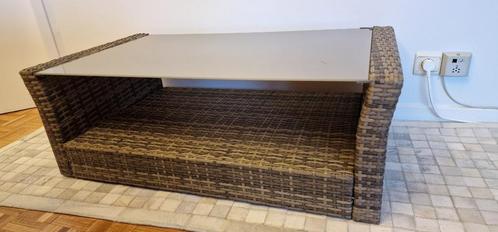 Salontafel van geweven hars met blad van veiligheidsglas, Tuin en Terras, Tuintafels, Nieuw, Rechthoekig, Overige materialen, Ophalen