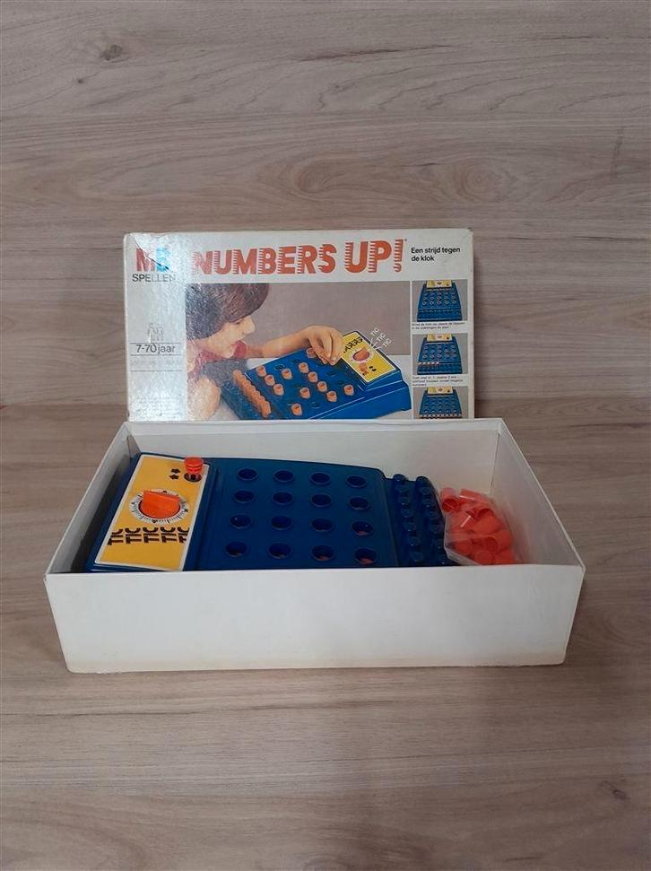 Numbers Up - een strijd tegen de klok - s3534, Hobby en Vrije tijd, Gezelschapsspellen | Bordspellen, Zo goed als nieuw, Verzenden