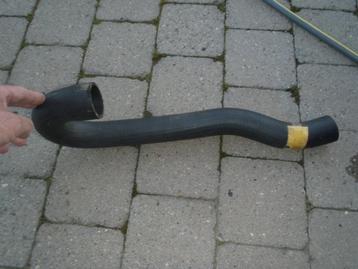 Peugeot 504 Diesel 2,3l bovenste radiatorslang beschikbaar voor biedingen