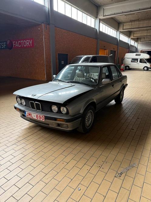 BMW 316i e30, Auto's, Oldtimers, Bedrijf, BMW, Benzine, Berline, 5 deurs, Handgeschakeld, Zilver of Grijs, Overige kleuren, Leder