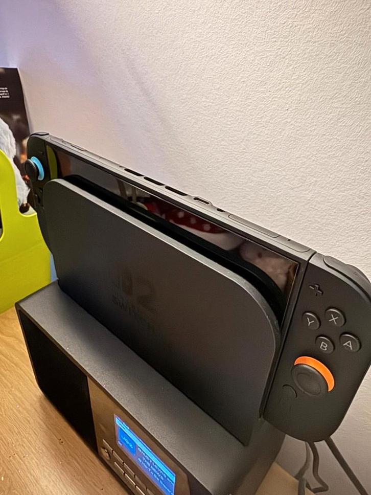 Nintendo switch 2 - met of zonder games, Games en Spelcomputers, Spelcomputers | Nintendo Switch, Zo goed als nieuw, Ophalen