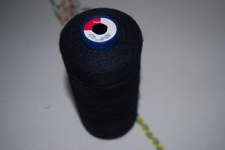 grote koon doorstikgaren Champion donker blauw TK24 2500m, Hobby en Vrije tijd, Naaien en Fournituren, Nieuw, Garen of Naald(en)