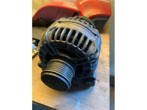 Dynamo van een Volkswagen Golf, Auto-onderdelen, Motor en Toebehoren, Volkswagen, Gebruikt, 3 maanden garantie, Ophalen of Verzenden