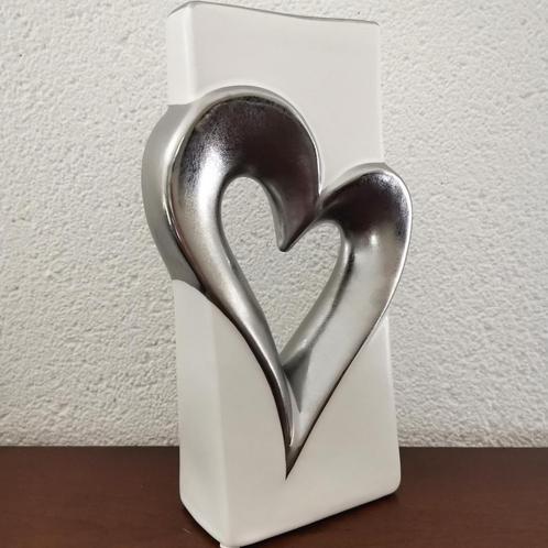 Vaas met Hart - Beelden: Liefde - In Love enz. (nieuw), Maison & Meubles, Accessoires pour la Maison | Vases