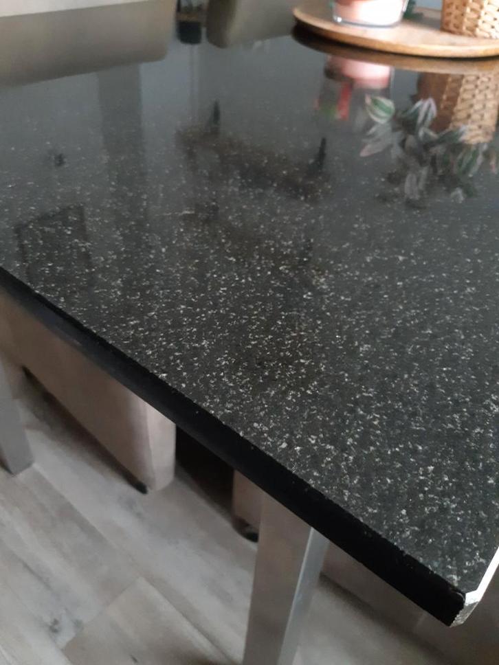 Granieten eettafel, Huis en Inrichting, Tafels | Eettafels, Zo goed als nieuw, Ophalen