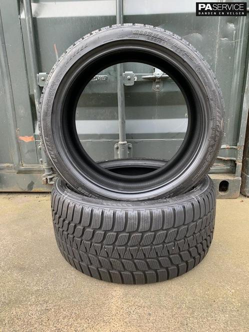 2x Bridgestone 255 35 18 Winterbanden met 8.4, Auto-onderdelen, Banden en Velgen, Velg(en), Gebruikt, Ophalen of Verzenden