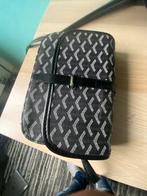 Goyard bag, Ophalen