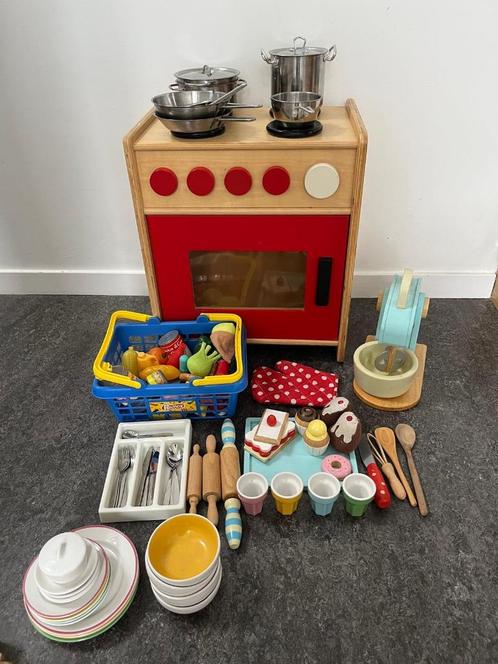 Houten speelgoedkeukentje met veel accessoires, Kinderen en Baby's, Speelgoed | Speelkeukens, Gebruikt, Speelkeuken, Hout, Ophalen