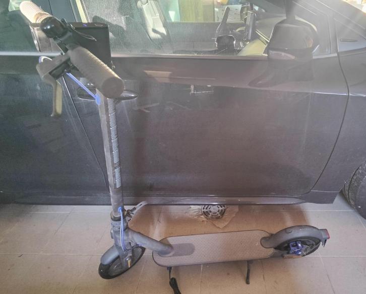 Xiaomi Mi 3 Step slechts 2km met gereden, Fietsen en Brommers, Steps, Zo goed als nieuw, Elektrische step (E-scooter), Ophalen