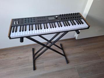 Arturia keylab 61 MK3 black in nieuwstaat + K&M X-stand  beschikbaar voor biedingen