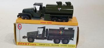 DINKY TOYS FRANCE GMC TANKWAGEN REF 823 beschikbaar voor biedingen