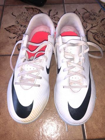 Nike Mercurial Vapor 15 Club IC zaalvoetbalschoenen beschikbaar voor biedingen