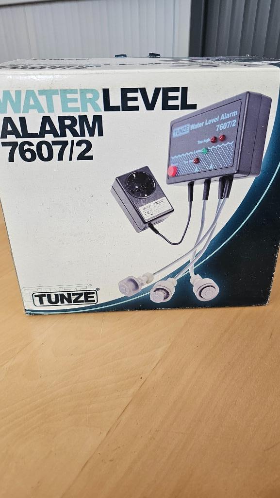 Tunze Water Level Alarm 7607/2, Dieren en Toebehoren, Vissen | Aquaria en Toebehoren, Zo goed als nieuw, Filter of Co2, Ophalen