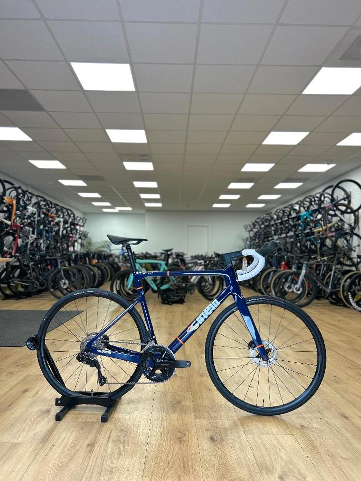 0km Showroom Model Cinelli Pressure Di2 Carbon Racefiets, Sport en Fitness, Wielrennen, Nieuw, Ophalen of Verzenden