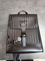 Nieuwe staat, dr Martens wednesday tas, Handtassen en Accessoires, Tassen | Damestassen, Ophalen, Zo goed als nieuw