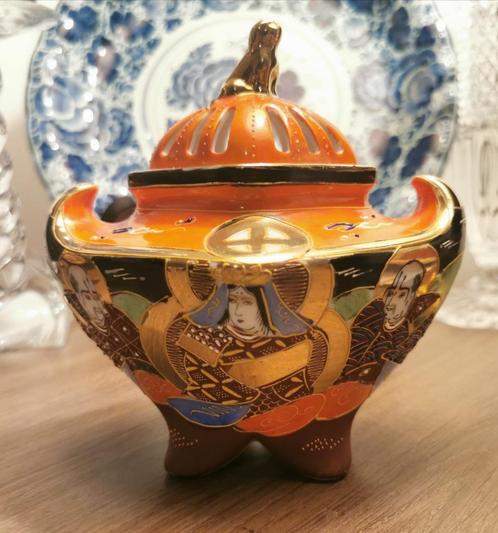 Japanse Satsuma wierookvat, Antiek en Kunst, Antiek | Keramiek en Aardewerk, Ophalen of Verzenden