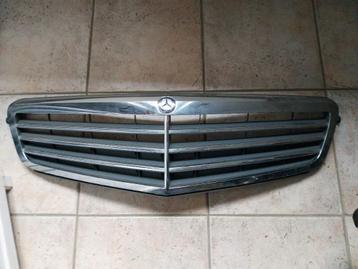 grille Mercedes beschikbaar voor biedingen