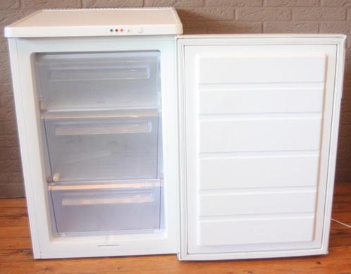 Zanussi Vriezer / Vrieskast / Tafelmodel / A Class, Elektronische apparatuur, Vriezers en Diepvrieskisten, Zo goed als nieuw, Vrijstaand
