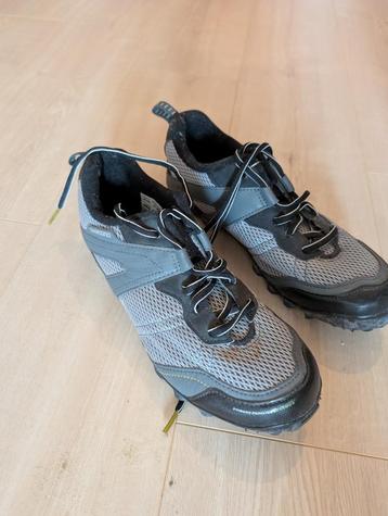 koersfietsschoenen Shimano beschikbaar voor biedingen