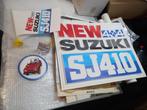 Suzuki SJ410 pack de lancement showroom 1981 + 5x affiche, Collections, Posters & Affiches, Comme neuf, Publicité, Enlèvement ou Envoi
