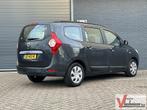 Dacia Lodgy 1.2 TCe Prestige 5p. | Airco | Cruise | APK 04-2, Auto's, Parkeersensor, Monovolume, Zwart, Handgeschakeld