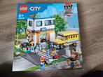 Lego 60329 school day (new/sealed), Enfants & Bébés, Jouets | Blocs de construction, Comme neuf, Enlèvement ou Envoi