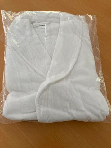 Nieuwe, witte badjas maat L