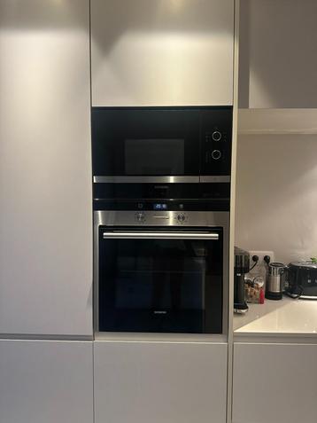 Siemens iQ700 Universele PLUS oven met pyrolyse functie beschikbaar voor biedingen