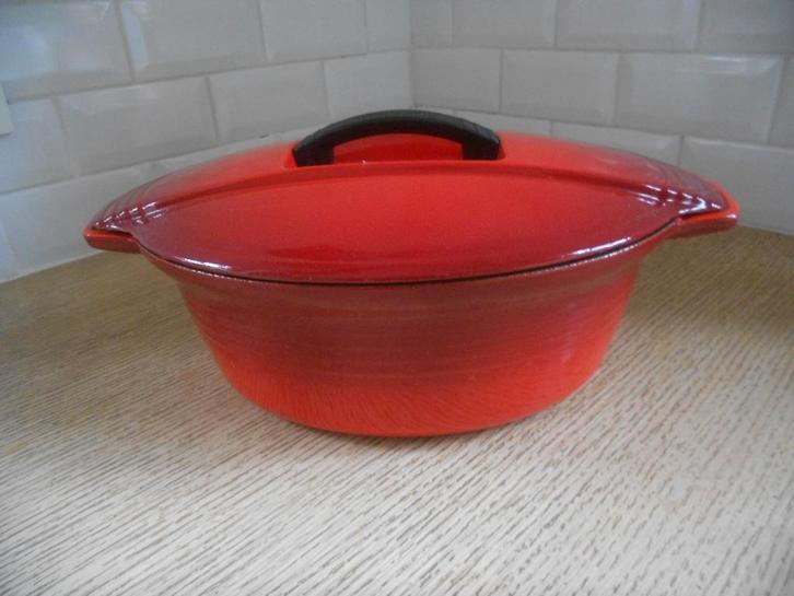 Le creuset 'futura' gietijzeren braadpan - JL Barrault. II, Huis en Inrichting, Keuken | Potten en Pannen, Gietijzer, Ophalen of Verzenden