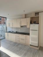 grote studio Met grote aparte badkamer en aparte toilet., Immo, 35 tot 50 m², Antwerpen (stad)