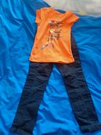 Broek giraf t-shirt m128, Kinderen en Baby's, Kinderkleding | Maat 128, Ophalen of Verzenden, Zo goed als nieuw, Broek
